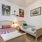 Lo Scrigno Segreto By Interhome بيت للعطل *